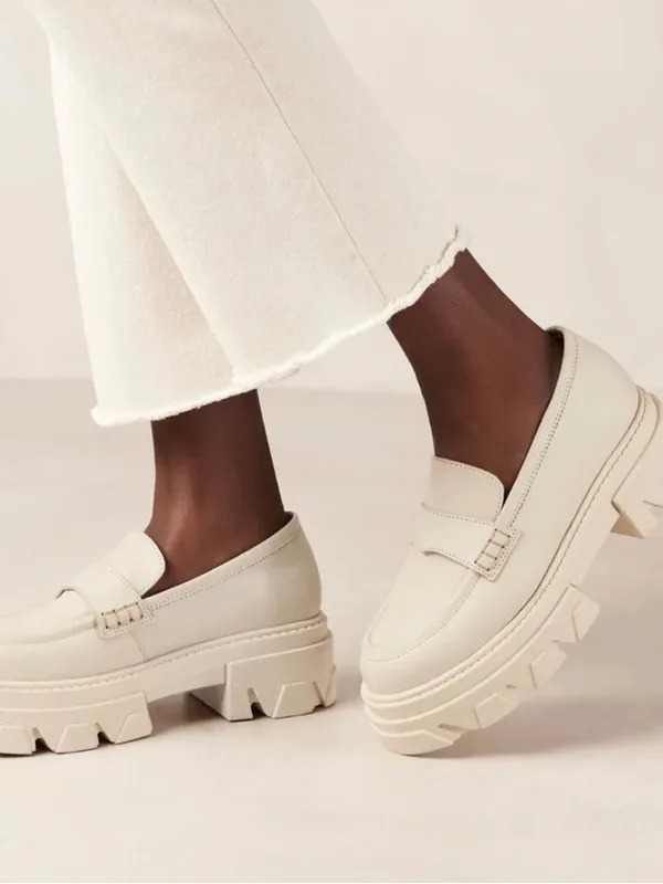 EUC ALOHAS Leather Trailblazer Platform Loafers Cream Size 6.5 - Image 3