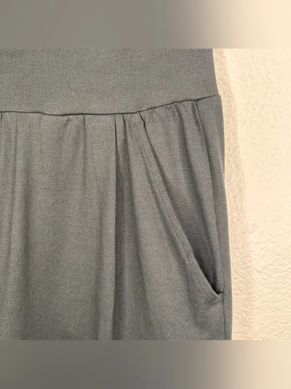 Vuori Lux At Ease/Lux Harem pants black small - Image 5