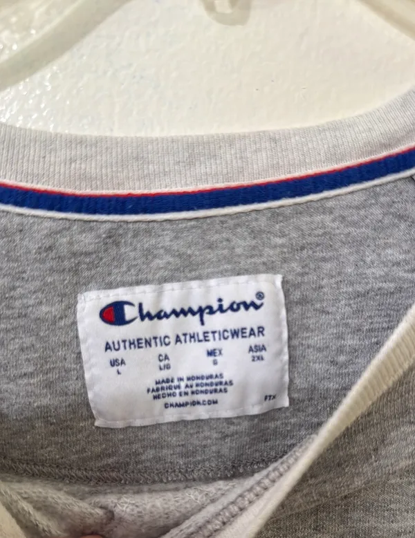 Champion Sweatshirt Women’s Gray size Large  - Image 3