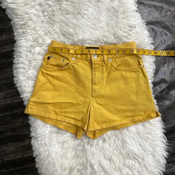 Ralph Lauren Yellow Shorts Y2k Cottagecore Boho Summer Grunge Alt Basic - Image 3