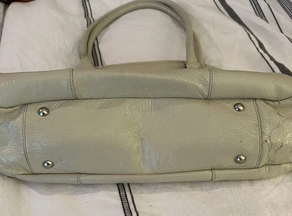HOBO international winter white leather bag - Image 2
