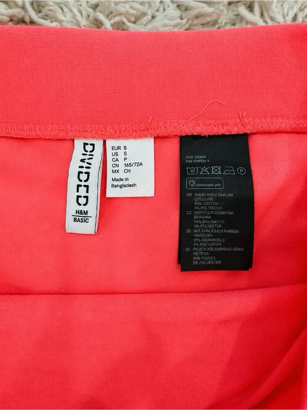 H&M Hot Pink High-Rise Mini Skirt - Image 3