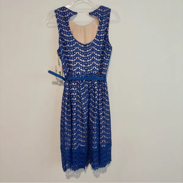 Eliza J lace eyelet belted Patterned Dress blue nude‎ size 6 - Image 3