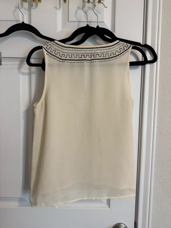 Abercrombie and Fitch white beaded tank top size extra small - Image 6