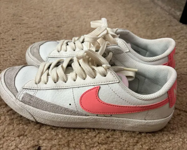 Nike Blazers - Image 6