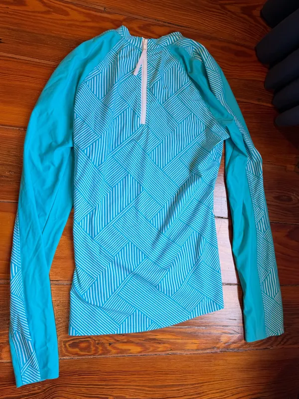 Mott50 Women’s Long Sleeve Aqua Rash Guard Top - Image 4