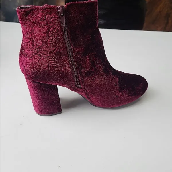 ‎Floral Women's Red Ankle Booties Size 7 - Image 6