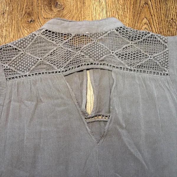 ONeill Boho Light Brown Crochet Lace Flutter Sleeve Blouse Womens‎ M Romantic - Image 9