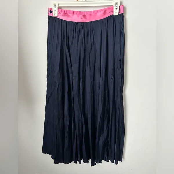 Kerri Rosenthal Navy Long pleated Skirt with pink detail on one side small - Image 2