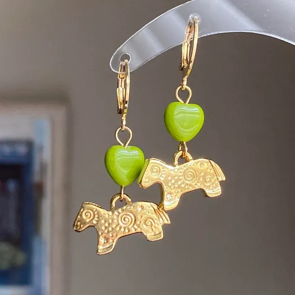 Handmade gold tone stainless steel horse pony necklace💚🎠 - Image 6