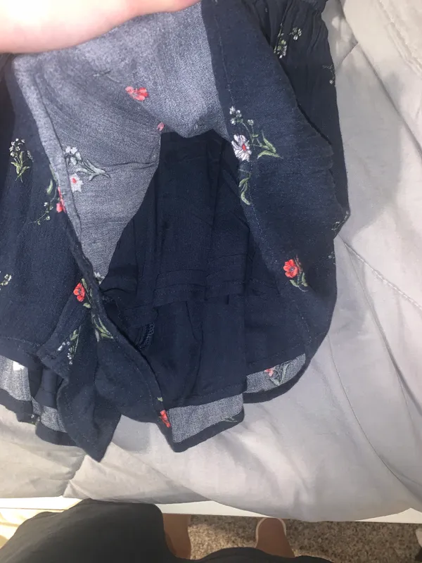 Hollister Floral Shorts - Image 3