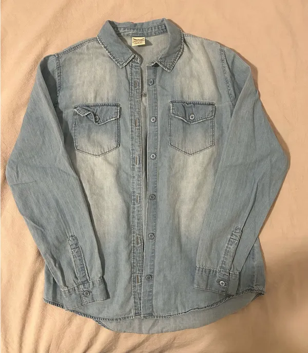 Faded Glory Denim Button-Up - Image 2