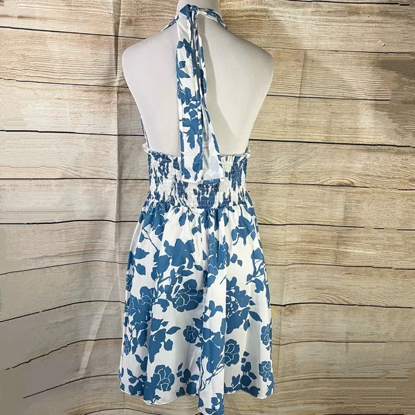 SheIn floral halter shirred waist A-line blue dress womens Size Large - Image 4