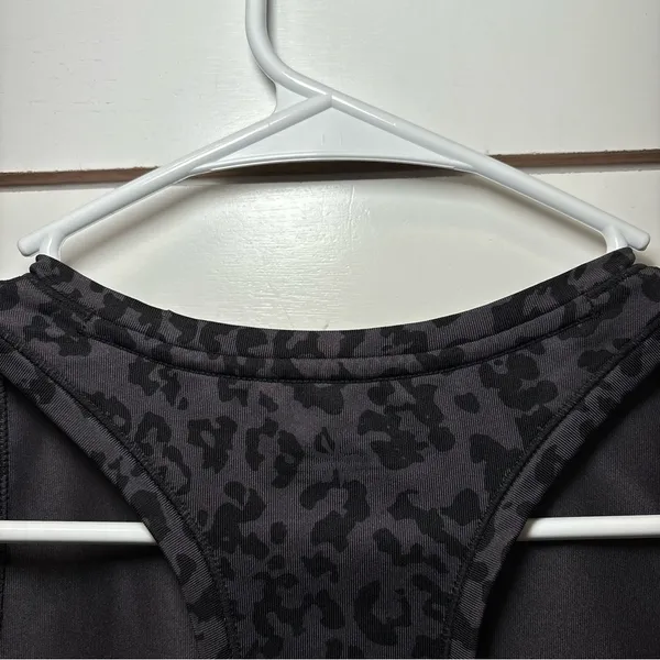 Athleta Shanti Leopard Crop Tank Top - Image 4