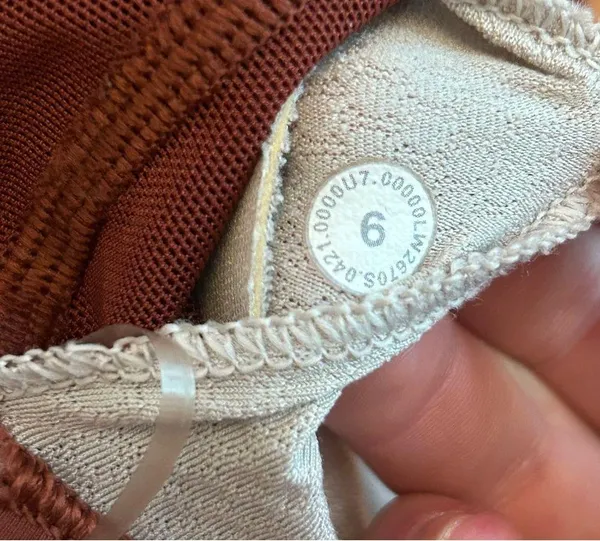 Lululemon sports bra - Image 5