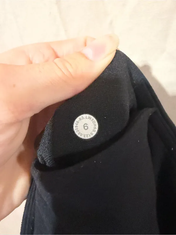 Lululemon Align Jogger 28" - Image 3