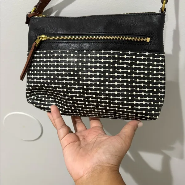 Fossil Fiona Striped Crossbody Bag Purse Handbag Black White Brown‎ With Key N - Image 3