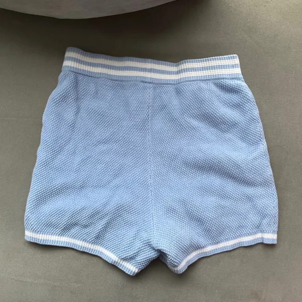 Alo Yoga Tennis Club Sweater Knit Hot Short Seashell Blue/White XS - Image 4
