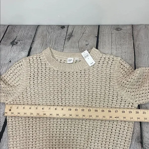 GAP Women's Light Tan open Knit Sweater with shimmery thread size small - Image 14