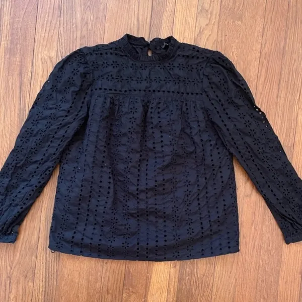 J. Crew Women's Tie Back Top in Black Cotton Ditsy Eyelet Mock Neck - Sz XS - Image 3