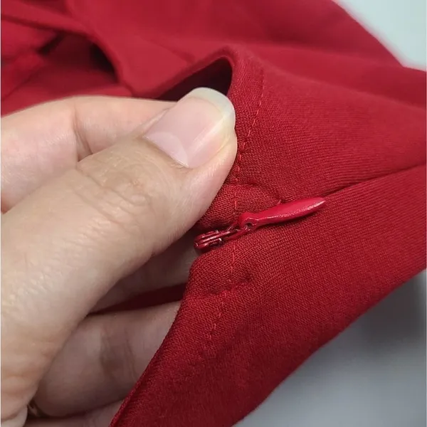 ‎TOBI Red Bodycon V-neck Dress Size Medium - Image 5