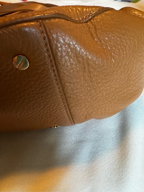 Tory Burch Brown Leather Shoulder Bag with Gold Logo - Image 3
