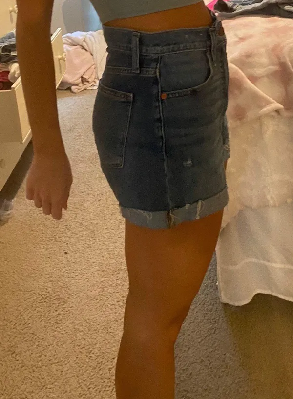 Madewell High Rise Shorts - Image 4
