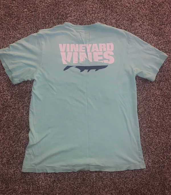 Vineyard Vines Tshirt - Image 2