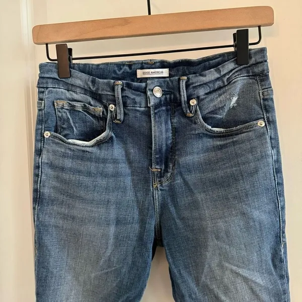Good American Good Legs Crop Jeans - Image 6