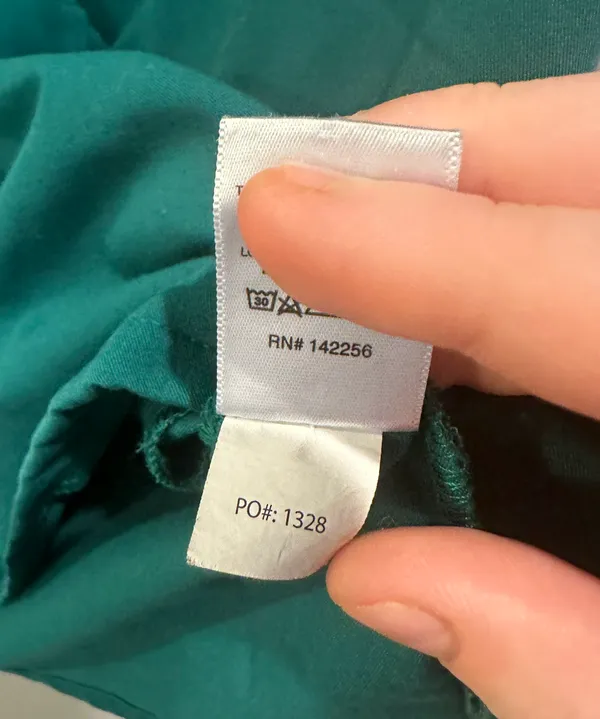FIGS Casma Three Pocket Scrub Top - Image 7