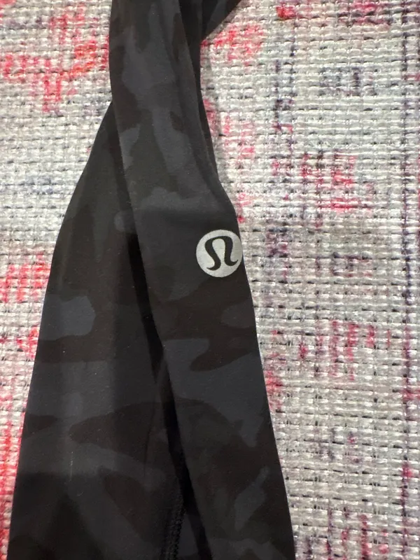 Lululemon Camo Leggings - Image 3
