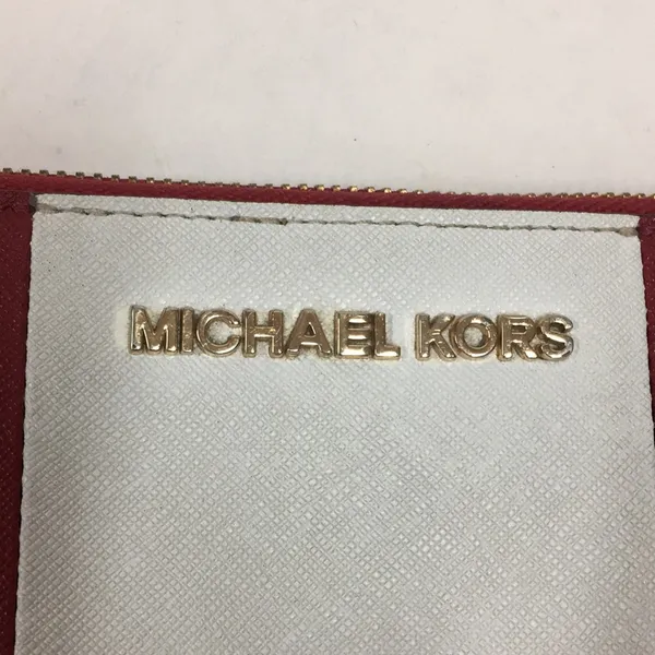 FINAL MARKDOWN Ladies’ Michael Kors Wristlet - Image 2
