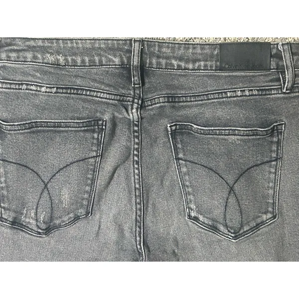 Calvin Klein Jeans High Rise Mom Jeans Womens 32 Gray Distressed Tapered Denim - Image 4