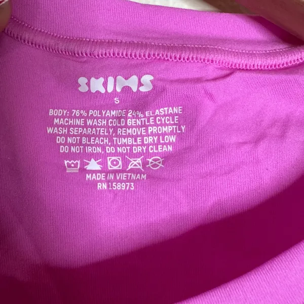 SKIMS Fits Everybody Crew Neck Long Sleeve Dress Neon Orchid Small - Image 3