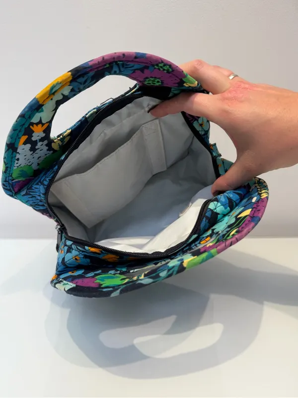 Vera Bradley Lunch Bag in Midnight Garden - Image 4