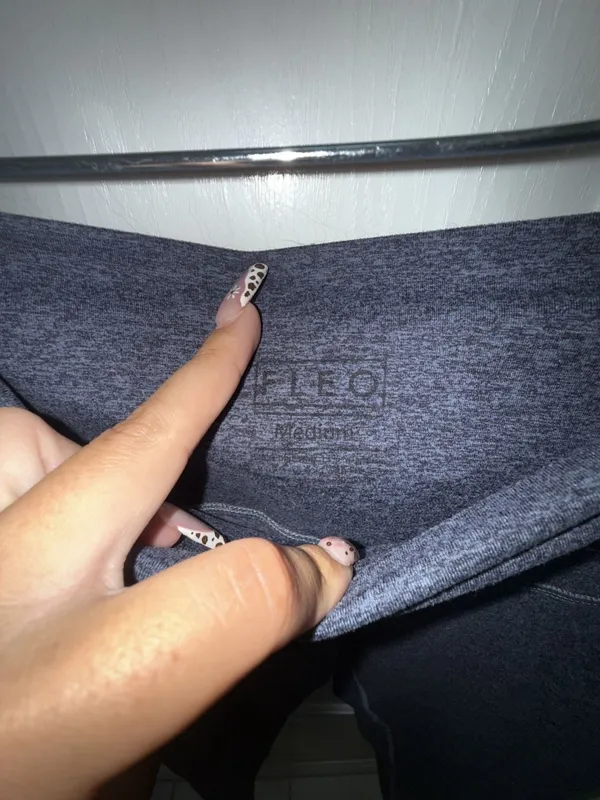 FLEO Heathered Navy Blue Athletic Leggings Medium - Image 3