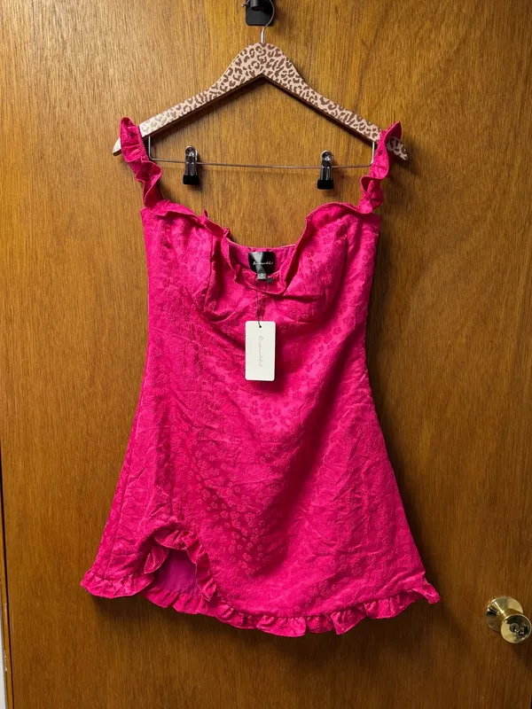 Line & Dot Penelope Off Shoulder Floral Mini Dress Fuschia Pink Medium NEW $127 - Image 16