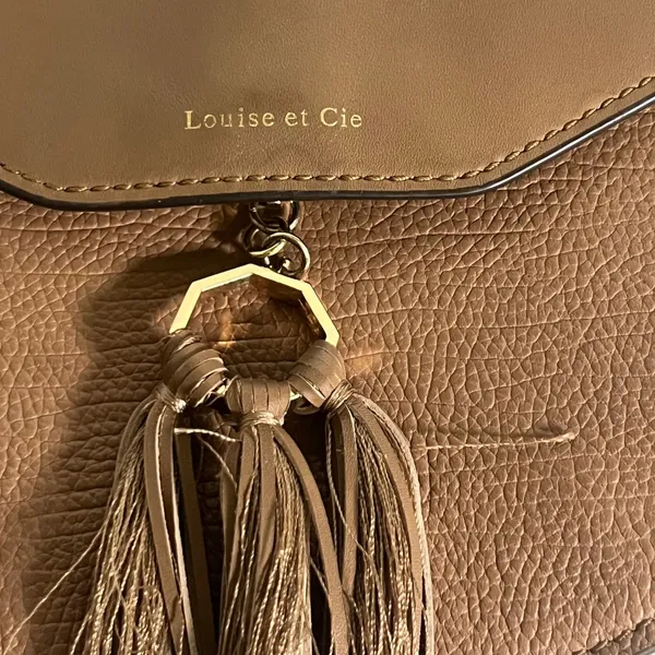 Louise et Cie Crossbody Bag Womens Small‎ Brown Leather Tassel Gold Chain Strap - Image 9