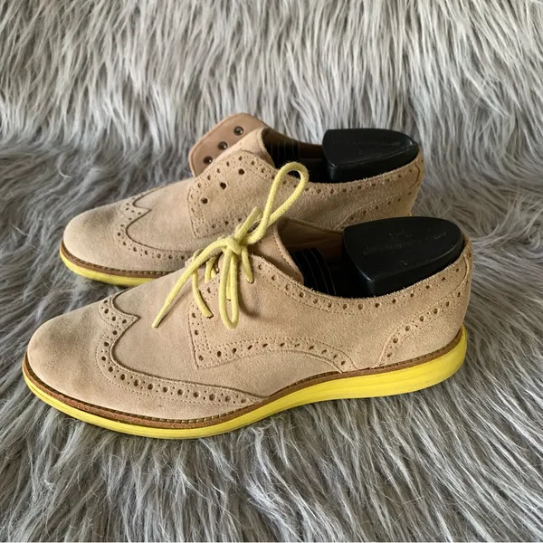 Cole Haan Lunargrand Wingtip Oxfords tan suede upper 7.5 women’s - Image 2