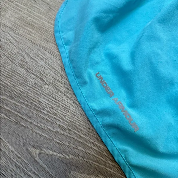 •UNDER ARMOUR• RUNNING SHORTS - Image 5