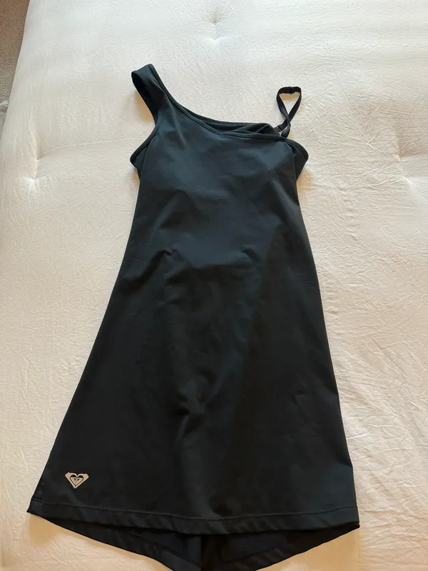 Black Athletic Dress Size M - Image 2