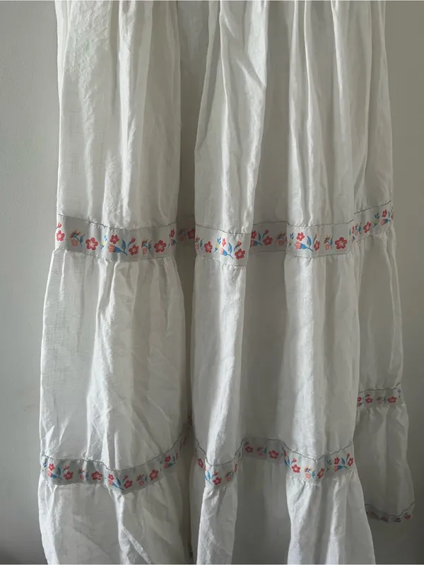 Rachel Zoe White 100% Cotton Tiered Maxi Dress 4 Floral Embroidered Cottagecore - Image 3