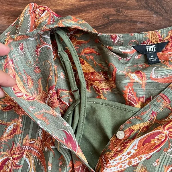 Frye Women's Green and Orange Floral Top - Image 3