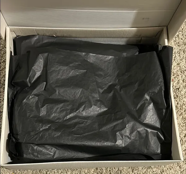 Black cowboy boots Size 9 - Image 6