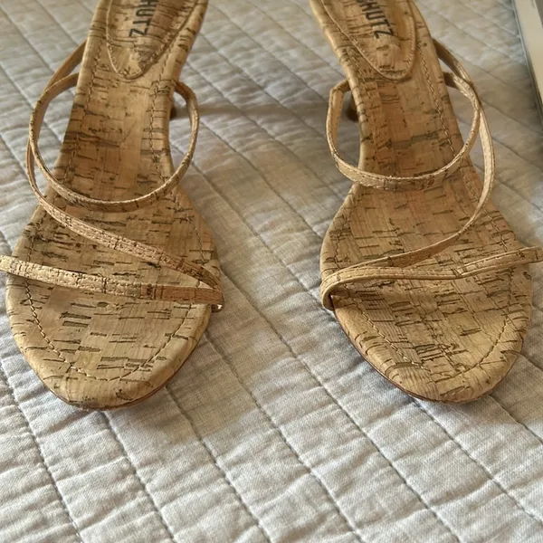 Schutz anthro Evenise strapy 90’s Y2K Kitten Heel Sandals Natural cork size 9 - Image 3