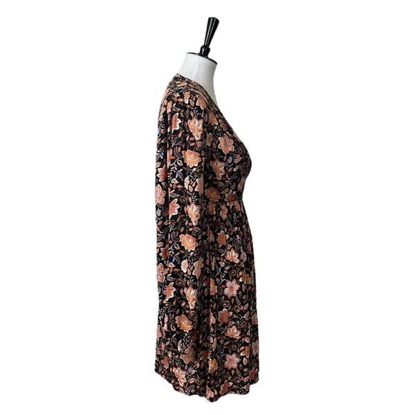 Billabong New Blouson Dress Deep V-neck Long Sleeve Black Floral Women’s Size M - Image 3