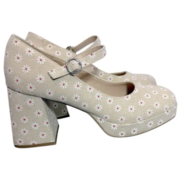 Madden Girl Women's Mantel Mary Jane Flower Print Platform Heels Size 9 Feminine - Image 8