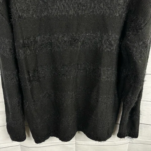 Joseph A Womens size Large Black Knit Eyelash Mixed Media Sweater - Image 8