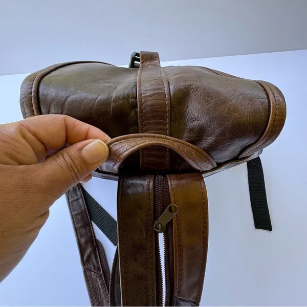 Vintage 90’s Genuine Leather Drawstring Backpack Brown - Image 14