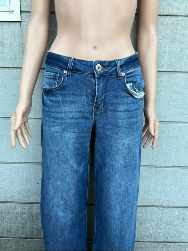 Women’s Telepatia blue Mid rise Wide Leg star size 5 - Image 2